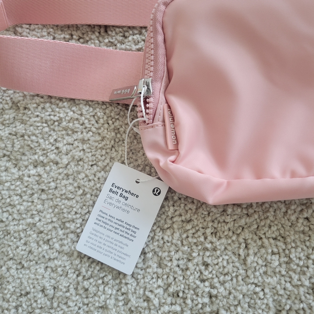 Lululemon Belt Bag (Pink) - Picture 2 of 5